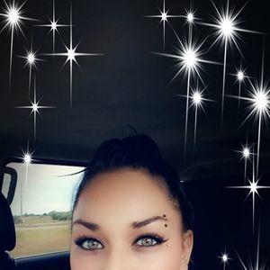 Meet your Posher, Stephany